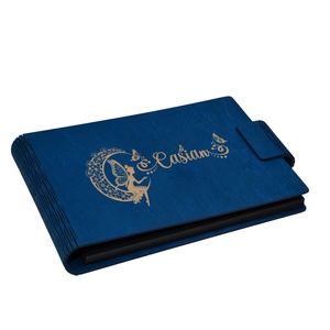 Album foto A5 personalizat, din lemn, Albastru, Piksel, GuestBook, Caiet amintiri copii, Zana pe Luna cu nume, Casa & Stil de viata, Echipament pentru camera copiilor, Decoratiuni pentru camera copilului, Prelucrarea lemnului, ARTYNOS