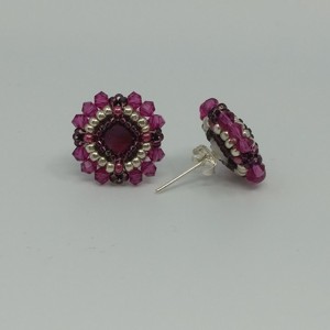 Cercei Swarovski cu stifturi de flori (violet) - Artynos.ro