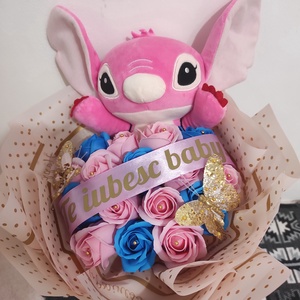 Buchet cu trandafiri de sapun parfumati si Stitch  - Artynos.ro