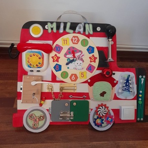 Panou senzorial masina de pompieri, cu multe gadgeturi pentru dezvoltarea senzoriala a celor mici  - Artynos.ro
