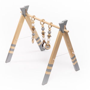  Baby gym - gri - Centru de activitate din lemn pentru bebelusi , Jucarii si echipamente pentru copii, Jocuri de miscare, Crosetat, Obiecte pictate, ARTYNOS