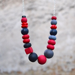 Colier margele negre si rosii, colier statement, colier geometric - Artynos.ro