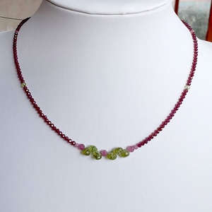 Granat, peridot si turmalina roz - Artynos.ro
