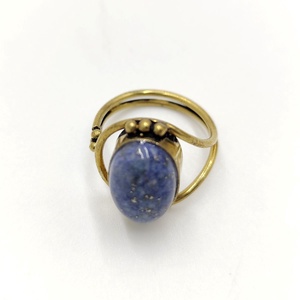Inel metalic auriu antichizat cu lapis lazuli, 4460 - Artynos.ro