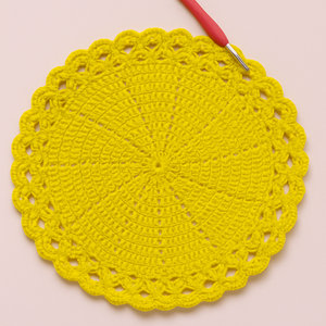 Mileu Crosetat Manual  Adauga un strop de soare in casa ta! , Casa & Stil de viata, Accesorii pentru decorat casa, Suport de flori, Suport flori, Crosetat, ARTYNOS