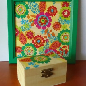 SET CADOU VESEL - tablou si cutie lemn - model FLORI COLORATE, Casa & Stil de viata, Accesorii pentru decorat casa, Decoratiuni de masa si decoratiuni pentru rafturi , Cutii decor, cutii de suveniruri, Decoupage, transfer si tehnici servetel, ARTYNOS