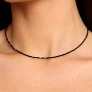 Colier minimalist din turmalina neagra fatetata, Bijuterii, Coliere, Coliere cu margele, Altele, ARTYNOS