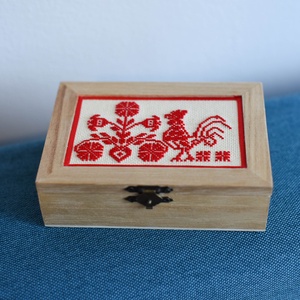 Cutie cu broderie, Casa & Stil de viata, Accesorii pentru decorat casa, Decoratiuni de masa si decoratiuni pentru rafturi , Cutii decor, cutii de suveniruri, Broderie, ARTYNOS