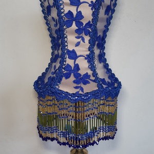 Abajur din dantela cu franjuri de margele, Casa & Stil de viata, Lampi si corpuri de iluminat, Lampa de masa, Cusatura, ARTYNOS