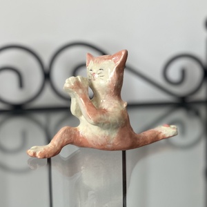 Pisicuta Yoghina, Arte vizuale si accesorii , Sculptura, Sculpturi si figurine din ceramica, Lucrare cu argila, Obiecte pictate, ARTYNOS