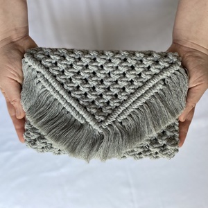 Geanta plic handmade macrame, stil minimalist  - Artynos.ro