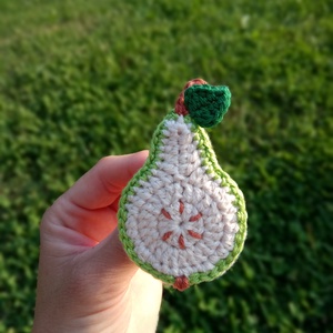 Para, martisor crosetat - Artynos.ro