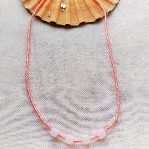Colier cub rose mat, Mateo Caballo, Bijuterii, Coliere, Coliere cu margele, Altele, ARTYNOS