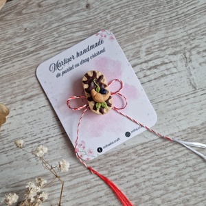 Brosa Martisor dulce Croissant cu Afina - Artynos.ro