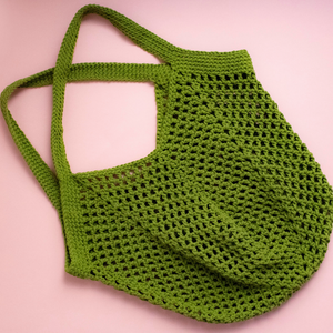 Geanta Verde Crosetata. Geanta tip tote bag monocroma creata din fir de bumbac reciclat. - Artynos.ro