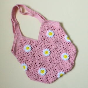 Geanta Florala Crosetata. Geanta tip tote bag cu granny squares floarale. - Artynos.ro