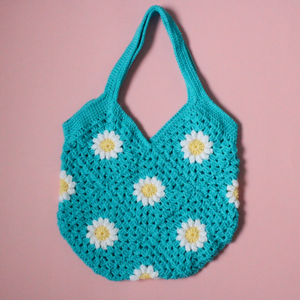 Geanta Florala Crosetata. Geanta tip tote bag cu granny squares floarale creata din fir acrilic. - Artynos.ro