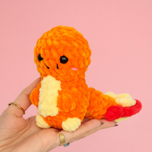 Jucarie Charizard mic - Pokemon crosetat  - Artynos.ro