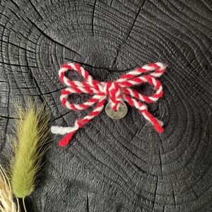 Martisor brosa Banut de argint - Artynos.ro