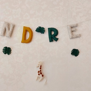 Ghirlanda personalizata cu nume pentru camera copiilor, Casa & Stil de viata, Echipament pentru camera copiilor, Decoratiuni pentru camera copilului, Broderie, Cusatura, ARTYNOS