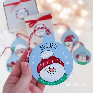 Glob Craciun pictat manual personalizat cu mesaj Om de zapada - Artynos.ro