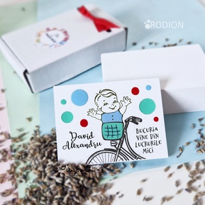 Marturii botez baietel bicicleta pictat manual personalizate cu nume - Artynos.ro