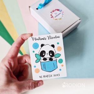 Marturii botez baietel pictat manual personalizate cu nume Panda - Artynos.ro