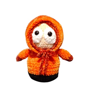 Jucarie de plus crosetata Plusica Crosetica, Kenny McCormick, Jucarii si echipamente pentru copii, Plusuri, Figurine de plus, Crosetat, ARTYNOS