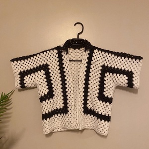 Cardigan cu maneci scurte - Artynos.ro